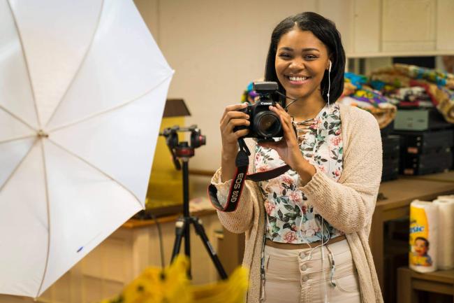 One more day to register! 

The Howard University Multicultural Media Academy invites high school students to attend a free journalism workshop from June 20 to July 1. Application deadline is this Friday, June 10 at 11 pm! 

Register 👉  bit.ly/2022HowardHeal…