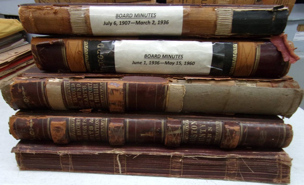 TNArchivist's tweet image. Today is International Archives Day! Whether you are researching in the United States, Canada, Europe, Africa or another country, remember to visit or contact the many archives that are there to serve you and help with your research. #genealogy #archives #InternationalArchivesDay