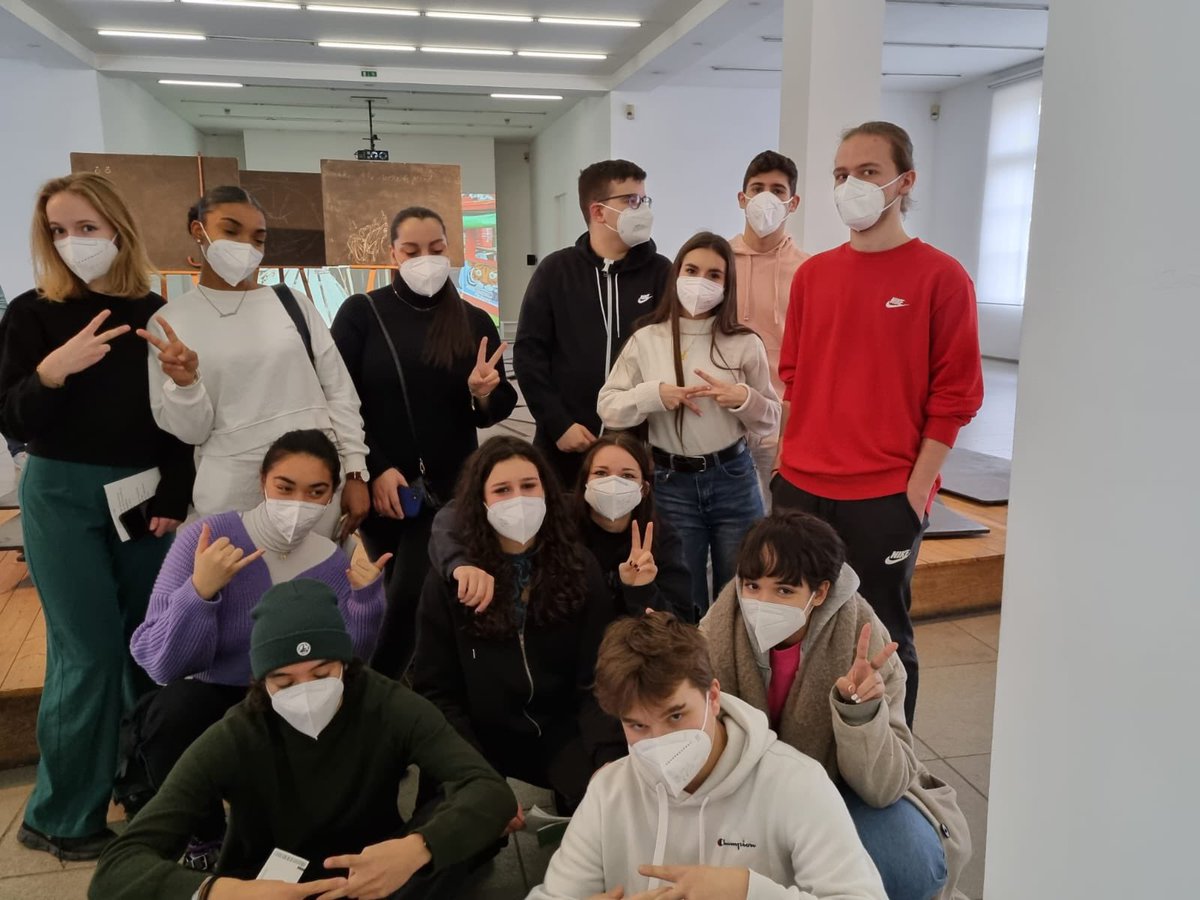 CDI Lycée Berthelot tweet media