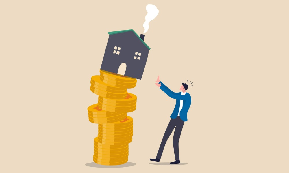 shawnvenasse's tweet photo. Housing crash unlikely according to Canada's mortgage specialists. https://t.co/GaGpKaNiHi

#toronto #realestate #torontorealestate #housing #crash #mortgage #nitsauc https://t.co/838JnmXByl