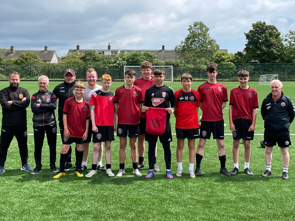 Edina Bernatne Gaspar tweet media