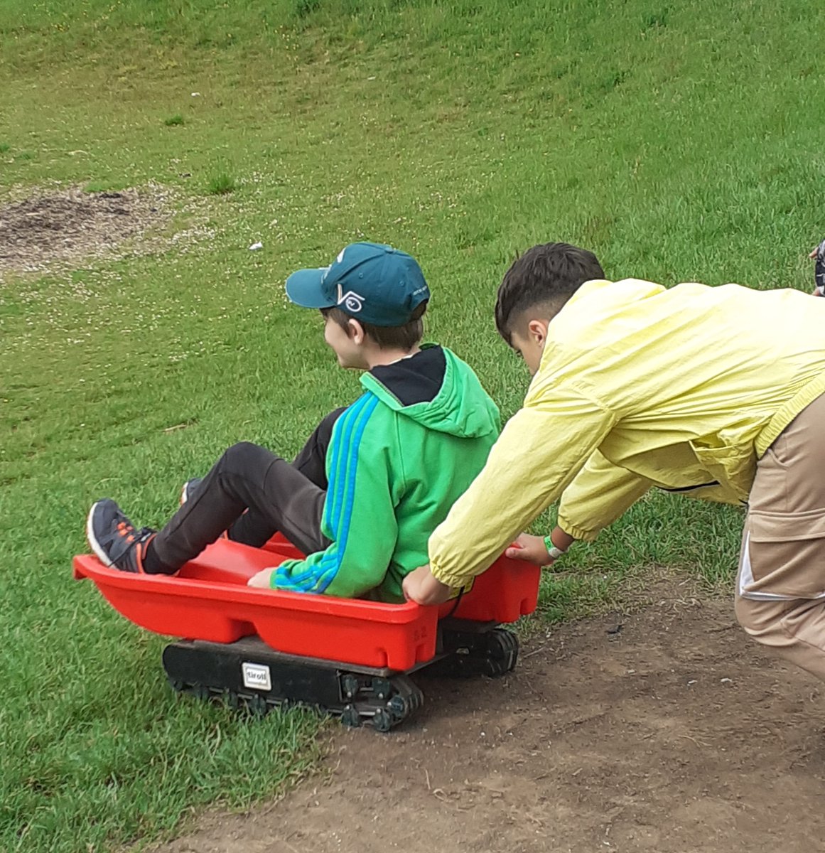 6S Ms Scotchbrook tweet media