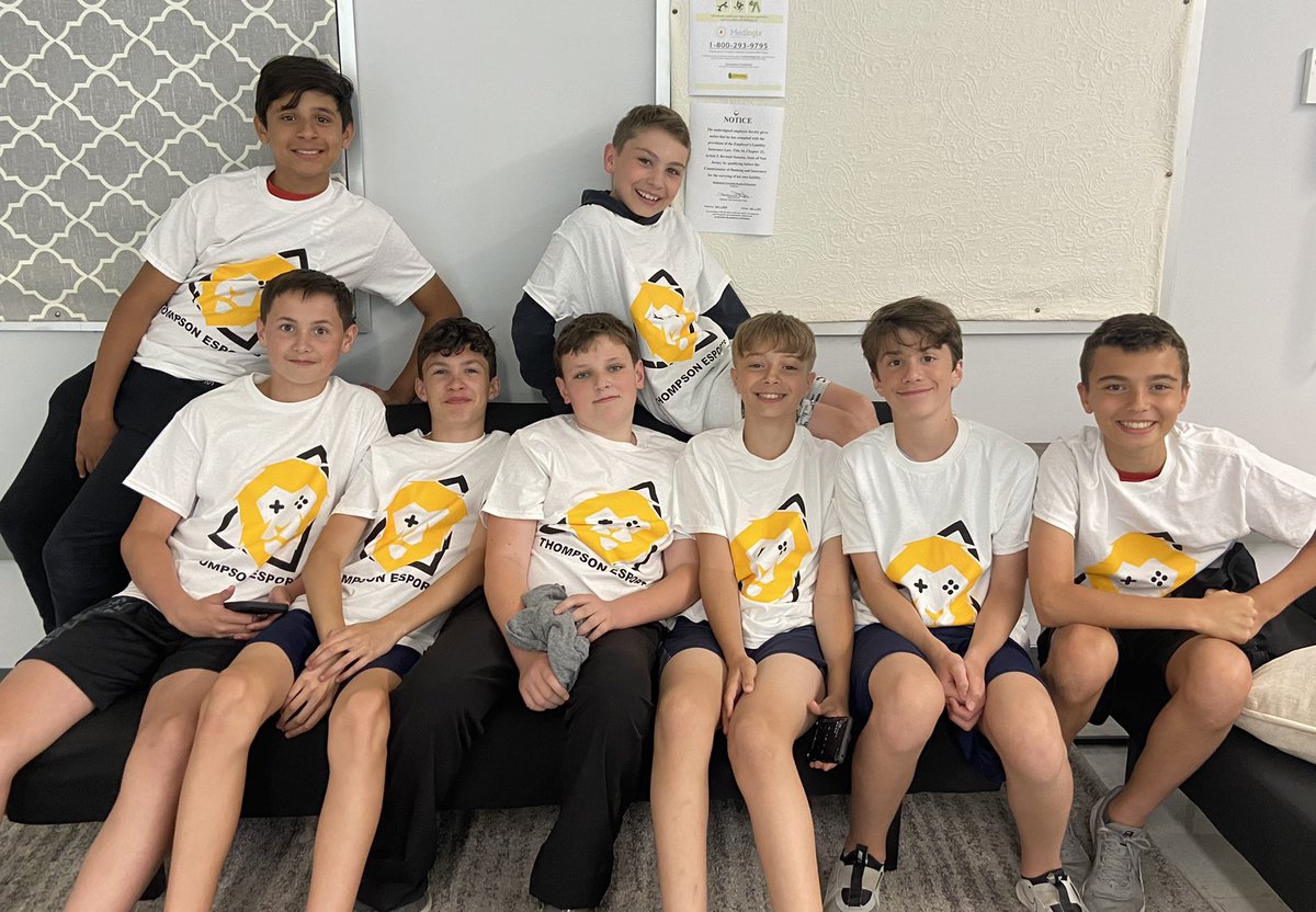 Lauren Velez tweet media