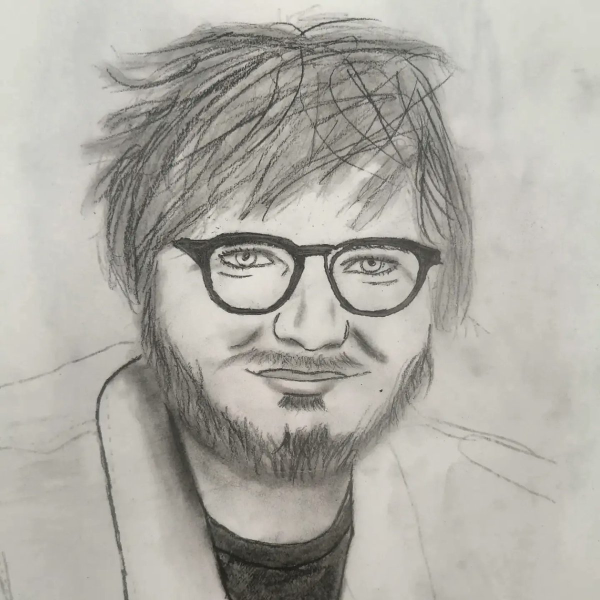 BrooksbankArt's tweet photo. Graphite portraits from Mrs Shenton's group, you might recognise them 👩‍🎨🎨🎭
#spiritofbbs #ks3art #portraits #celebrityportraits #graphiteportraits #graphitedrawing #edsheeran #harrypotter #BillieEilish #adele https://t.co/b8Vb0cYuzl