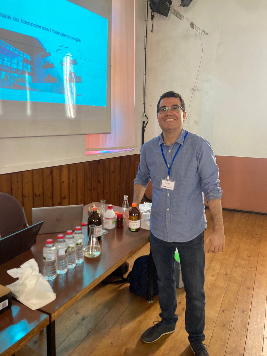 WeAreNanoUp's tweet photo. Ever wondered how those "microcapsules" on TV commercials are made?🧪
Our members Mary and @InharImaz, among others, have shared their nano-expertise at the Institut Infanta Isabel d'Aragó through fun and interactive experiments. Perhaps they have enlightened a future fellow?👩‍🔬 https://t.co/cW3hIViS3R