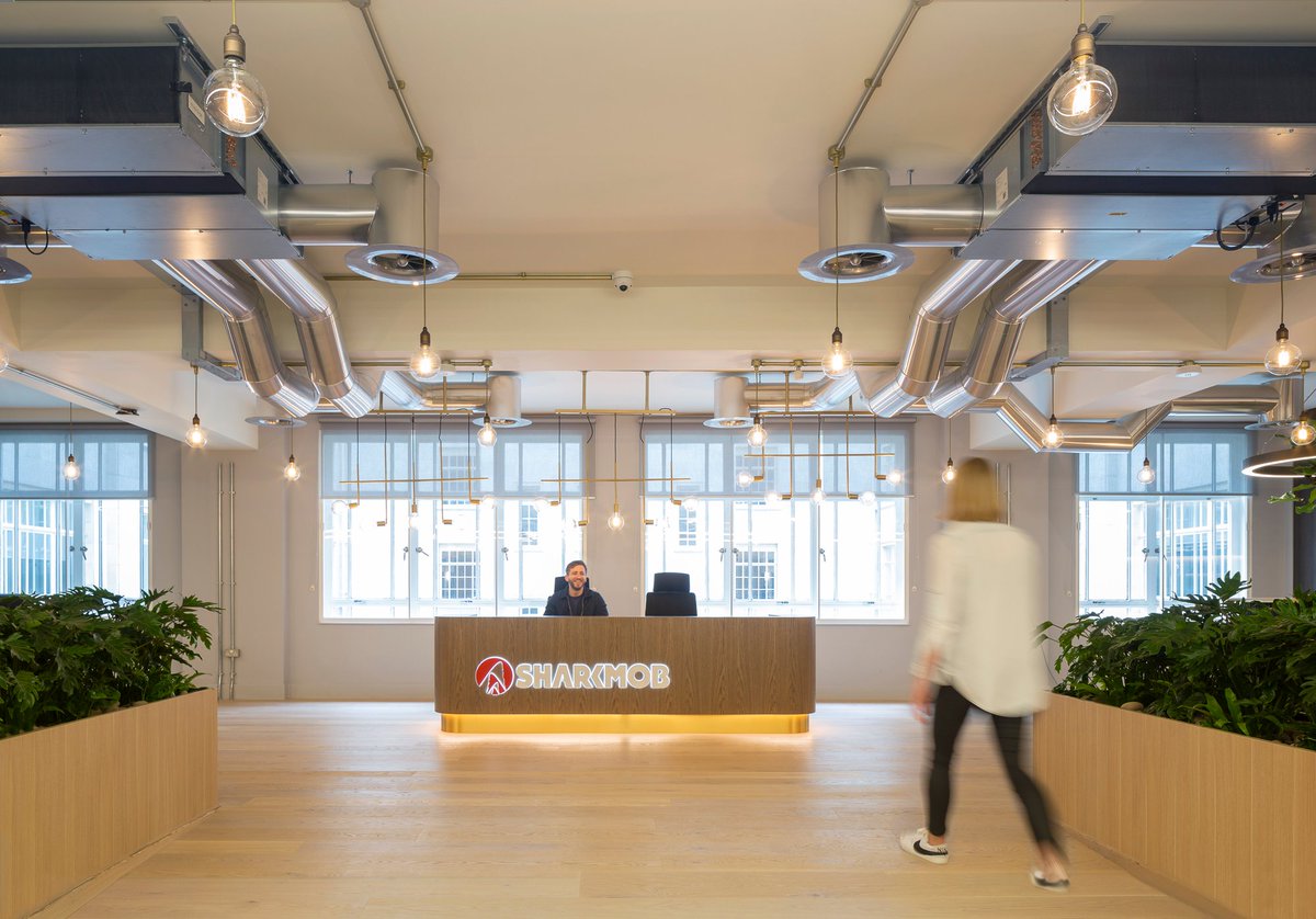 SharkmobGames's tweet image. Move-in day party at our new #London office at #80Strand! 🏢🕟🌳 Just look at that beautiful view! Oh yes, the view from the window is great as well. Now we have oceans of space to grow together with our ambitions. Join us: career.sharkmob.com
#gamedev #gamedevelopment