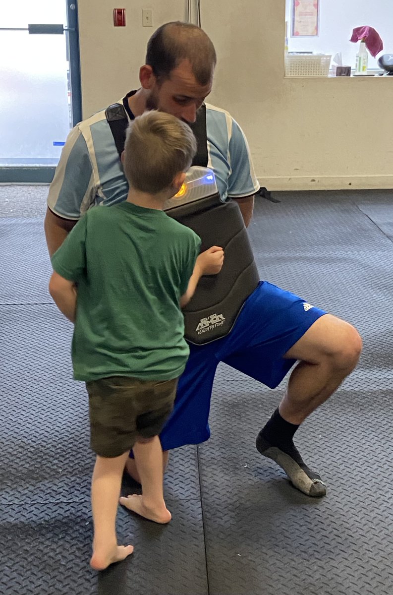 Jennifer Moles tweet media