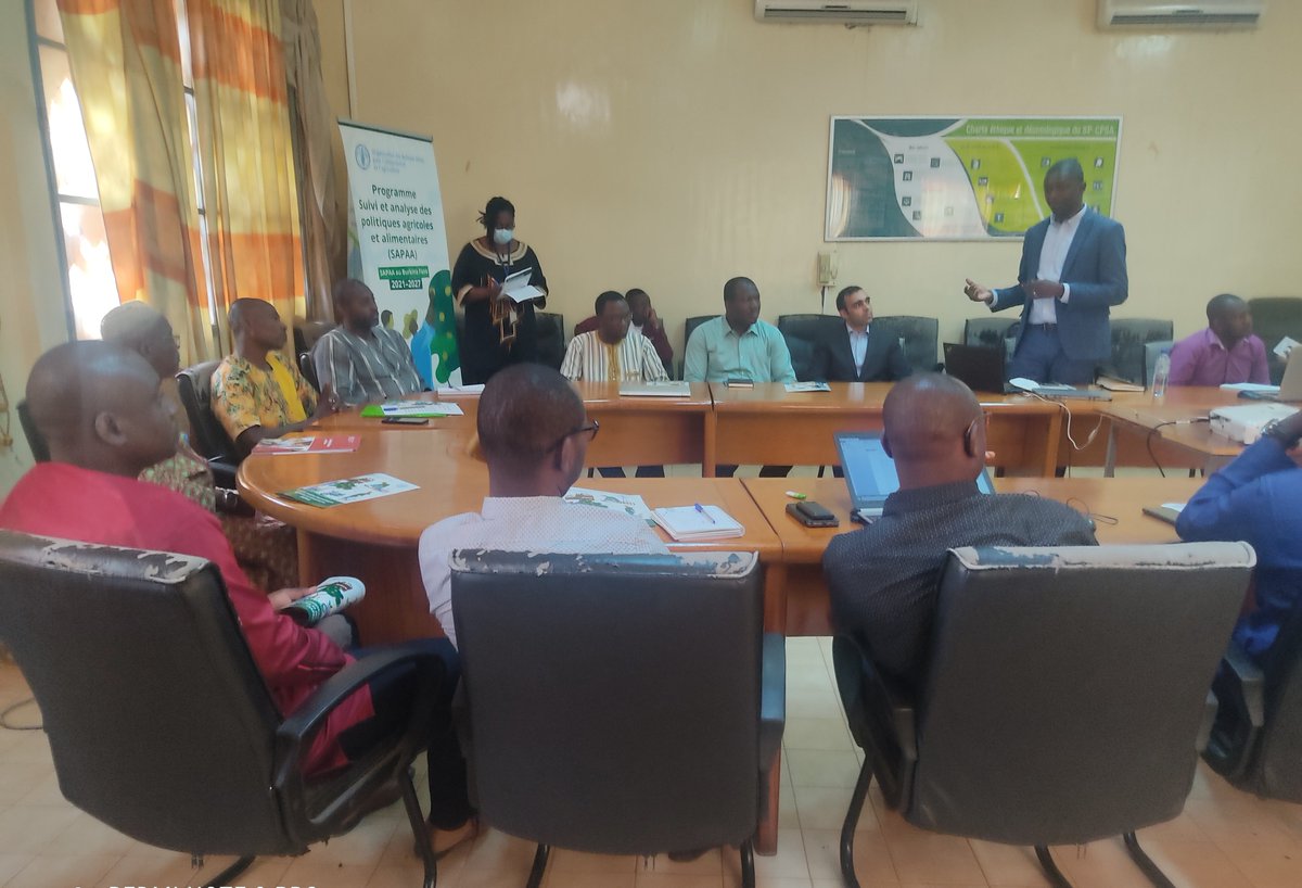 FAOBurkinaFaso's tweet photo. #SAPAA est une initiative de la @FAO pour accompagner les pays dans leur politique agricole et alimentaire. Ce programme est également en tandem avec la stratégie de développement agricole poursuivi par le Gouvernement Burkinabè.
#SAPAA
@FAOSocioEcon
@gatesfoundation https://t.co/jgFTQhbugd