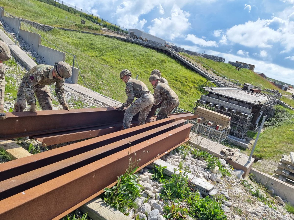 Great to have @52AES from <a href="/22EngrRegt/">Commanding_Officer</a> back last week conducting CT Alpha <a href="/Proud_Sappers/">Corps of Royal Engineers</a>