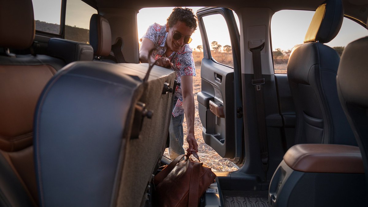 Mighty_Rides's tweet photo. #FordMaverick tiene todo el espacio que necesitas para que tus planes rumbo al festival de música mejoren en cada kilómetro. Conócela. https://t.co/4FEEzvLwbJ https://t.co/4ZNn07yJHj https://t.co/wmP0A1JDSF