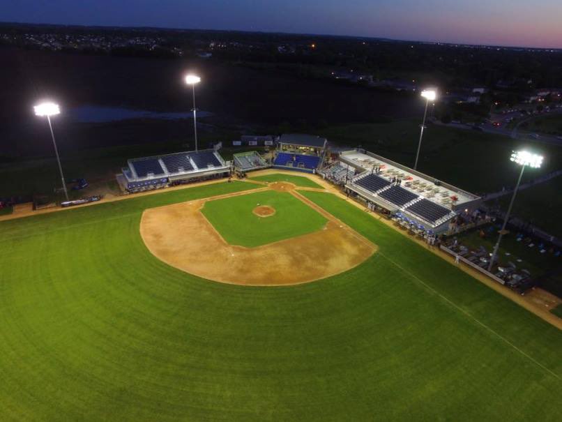 MikeSnow_Man's tweet photo. Facilities? ✅
Development? ✅
Quality Education? ✅
Culture? ✅

Marian University Wisconsin (NCAA D3) is looking for 2023 grads that want to be a part of something special. Hit my DMs or shoot me an email! 

@FlatgroundBats @FlatgroundApp https://t.co/2a4TutwvpG