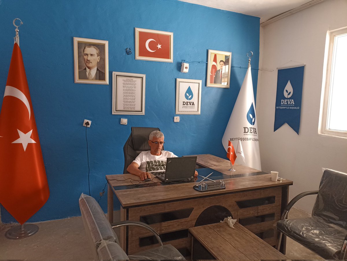 etindur39674932's tweet photo. @Beytussebapdeva ilçe baskanligimizda çalışmalarımıza devam ediyoruz bu davaya değer katacak birbirinden güzel İnsanlarla tanışıyoruz onları davamıza katıyoruz birlikte güzel
Bir gelecek için çalışmaya devam 💧
@devapartisi 
@alibabacan 
@ikramDincer 
@sirnakdeva 
@guhdarzeyrek https://t.co/l8tE0QdBZd