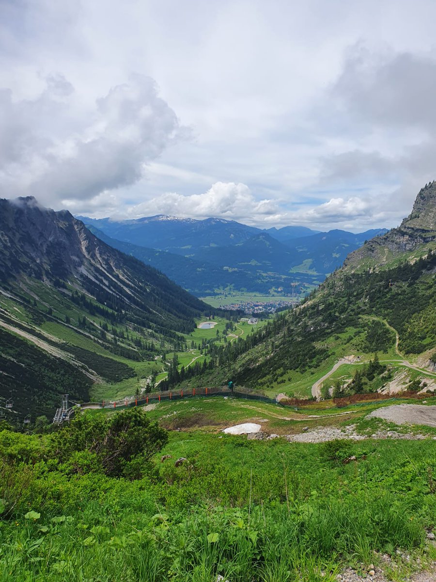 lolPrimal's tweet image. I will update this post everytime I conquer a mountain ⛰ 

Number 1: Nebelhorn
Location: Bavaria, Germany
Height: 2224 m
Covered altitude: 1411 m