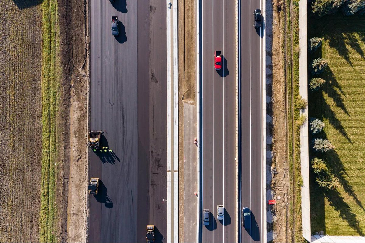 MiInfraOffice's tweet photo. ๐ Hi Michigan! Weโre The Michigan Infrastructure Office. Some would say the office of fixing the damn roads and bridges. Be sure to follow us for updates. #MiInfrastructure #RebuildingMichigan. https://t.co/5nJ91wxZan