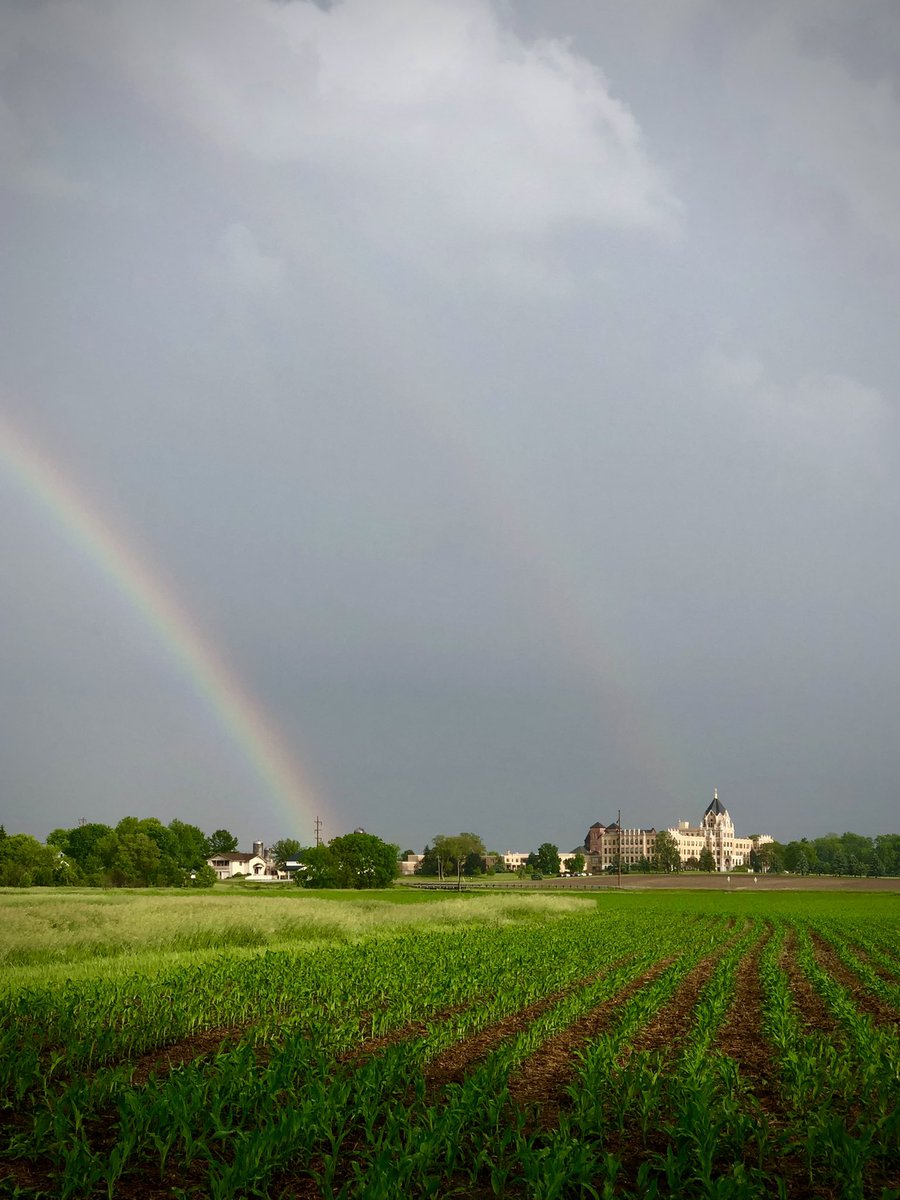 TyRamm's tweet photo. Beautiful double rainbow 🌈  🌈 ending at St. Charles last night from hole 8 @MCEGC https://t.co/4bEVdcjDlr