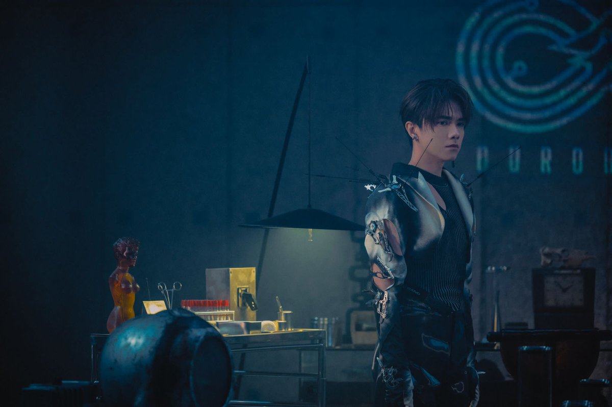 Hins Cheung tweet media