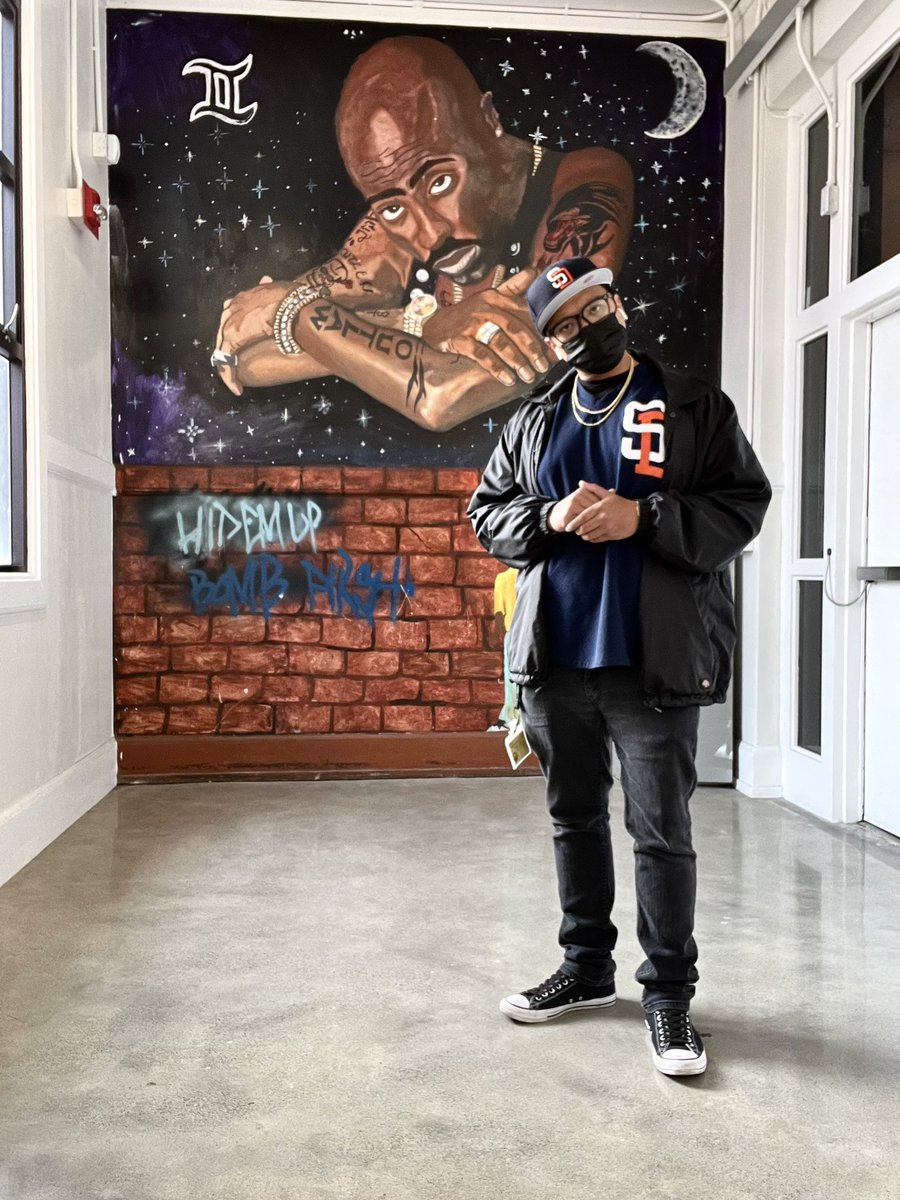hailmaestro's tweet photo. Does your school even got 2Pac as a mural tho? On my Summer School Principal bullshit cuz I get here early and stay here late for the youth ✊🏾 #DOFORLOVE #2Pac #BigBALHouse #BalboaHighSchool #BalboaBuccaneers #SuckaFreeCity #SanPancho #Principal #DiegototheBay #TimeToShine https://t.co/HowJkYQh16