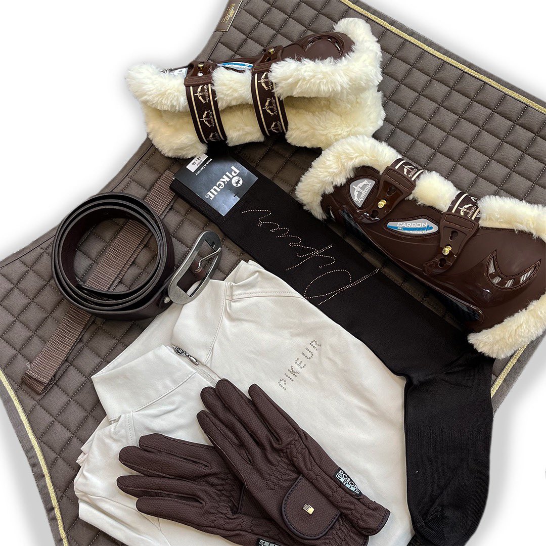COCOA &amp; CREAM🍦🤎 

How stunning is this combo?! It would look even better on 🤩 

🔗 mybreeches.com 🔗

#pikeur #equestrianstyle #getthelook #explore #horsegoals #shopnow  #weg2022 #britisheventing #britishdressage #veredusboots #roecklgloves #equestrianshop