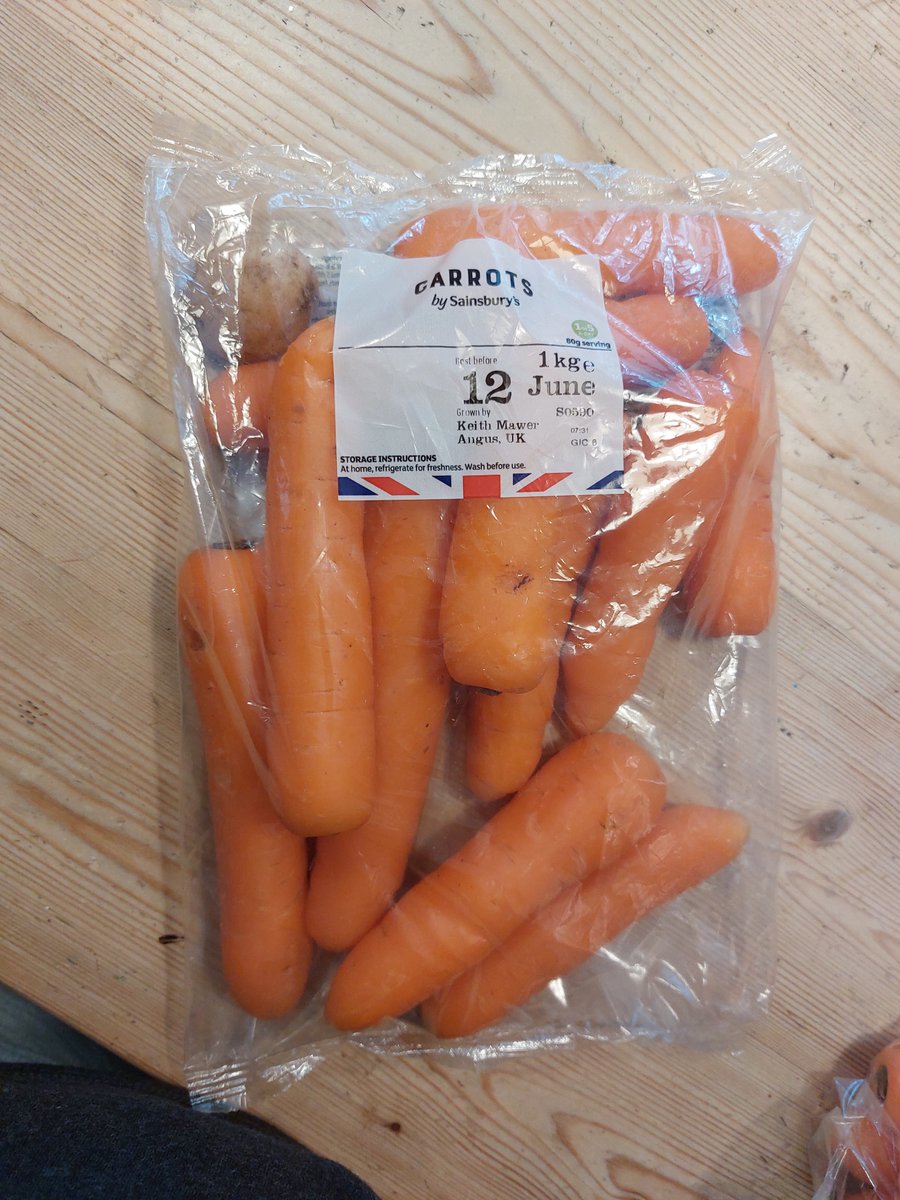 PipShergold's tweet photo. @sainsburys we've got an imposter #potatoinacarrotsworld https://t.co/5BfmhqEUbZ
