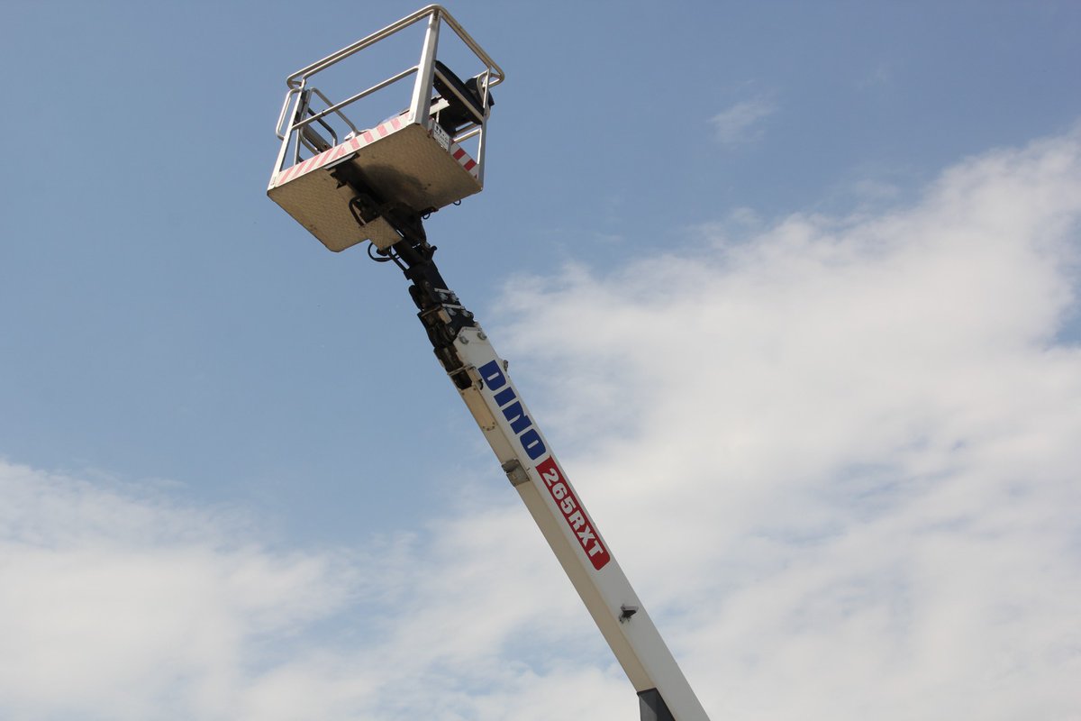 DİNO 265RXT
uzmanlift.com
info@uzmanlift.com
#uzmanlift #yükseklerartıkdahagüvenli #highsisnowevenmoresecure #snorkel #eklemli #makaslıplatformlar #teleskopik #römorklu #makine #serviskalite #manlift