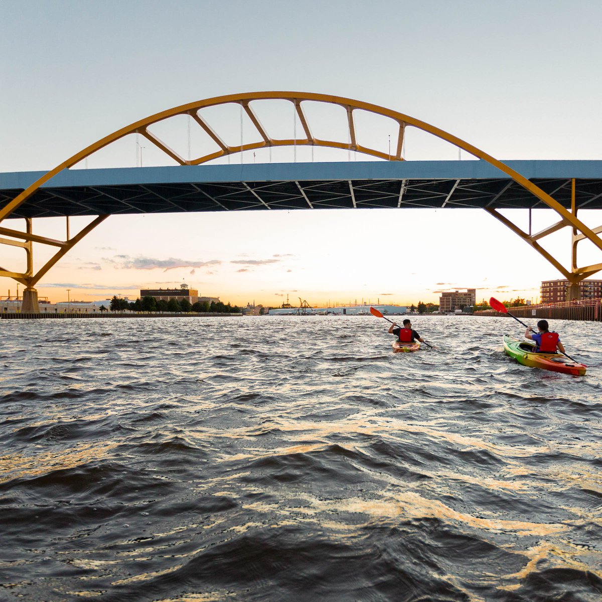 🚨 New Course Alert 🚨

You've waited long enough. Drum roll please 🥁

The 2022 Lakefront Marathon is introducing a new course. 

The course will feature a run across the historic Hoan Bridge. 

📸 cred: <a href="/visitmilwaukee/">Visit Milwaukee</a> 
#wisconsinrunning #marathon #marathontraining #lfm2022