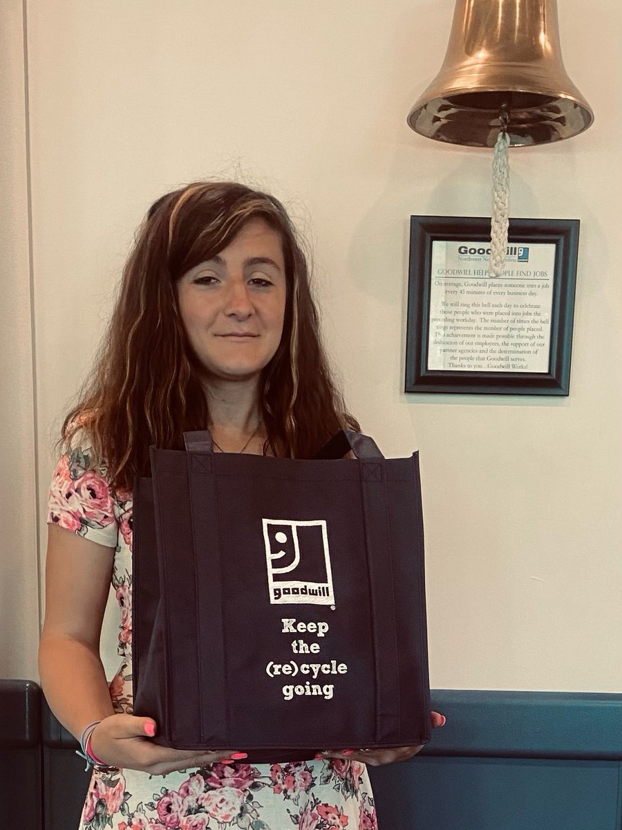 GoodwillNWNC's tweet image. Time for a #TeamGoodwill highlight! Samantha's part of our e-commerce team. She came to the Statesville Goodwill career center last fall wanting to re-enter the workforce after years as a stay-at-home-mom. Read Samantha's story: tinyurl.com/3bnj9fhp