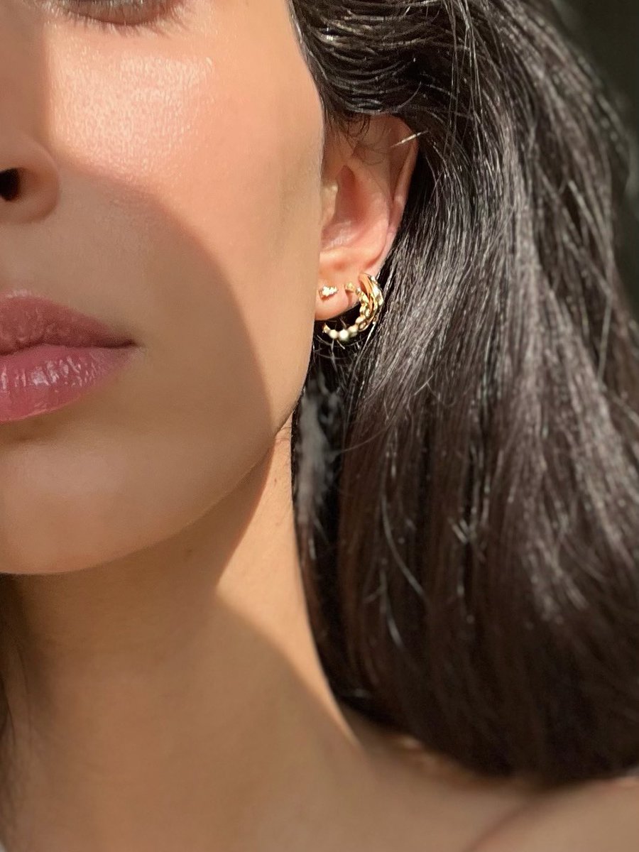 ahmnasocial's tweet photo. #UGC photo #ugccontentcreator #contentcreator #jewelry #linelaunch https://t.co/KxCepeycP0