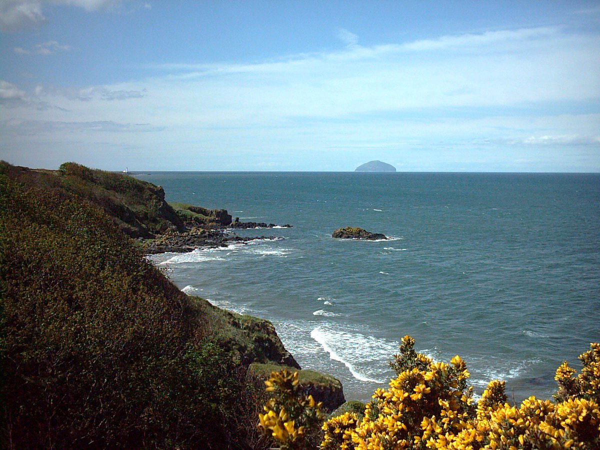 Look at what you are missing ! If only you worked in South Ayrshire !                apply.jobs.scot.nhs.uk/displayjob.asp…