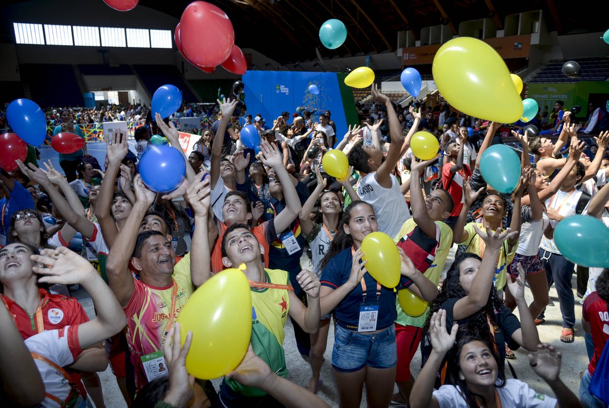 _JogosJuventude's tweet photo. Eu nesse momento sabendo que o 🇧🇷 inteiro estará presente nos #JogosdaJuventude em Aracaju/SE, nos dias 02 a 17 de setembro! 🎉 https://t.co/UkXuRtbebq