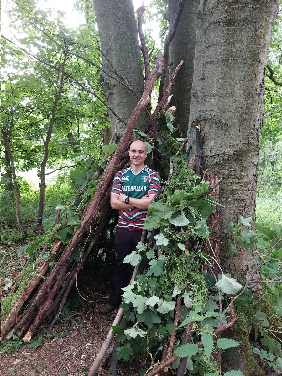 CanopyMarie's tweet photo. We took our @CanopyHousing volunteers/trainees out today to learn how to build natural shelters. As you can see we had great fun doing it and managed to build some sturdy shelters. Definitely tested us as we are used to building with straight wood rather than branches. https://t.co/fLuUqI52DH