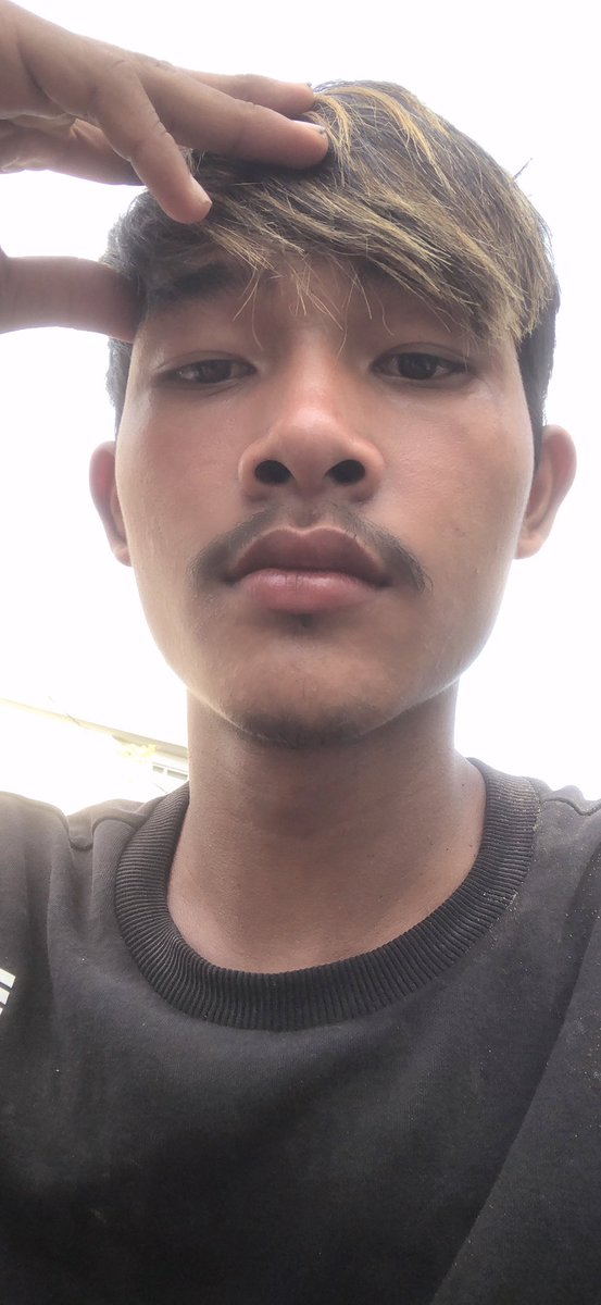 POV chit tweet media