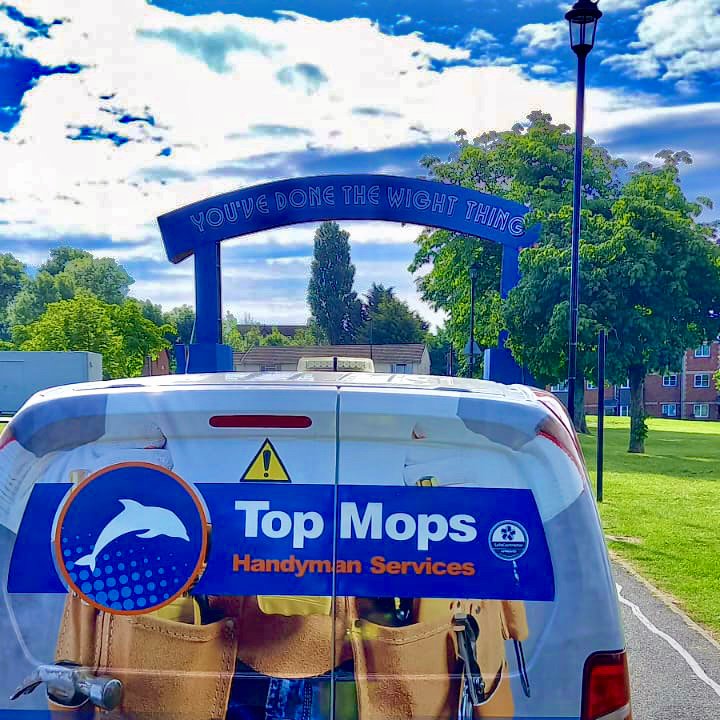 One week to go 🌈🧜‍♀️🏴‍☠️☀️

Which act are you looking forward to seeing the most?

#iow2022 #festival #isleofwight #isleofwightfestival #contractcleaning #topmops