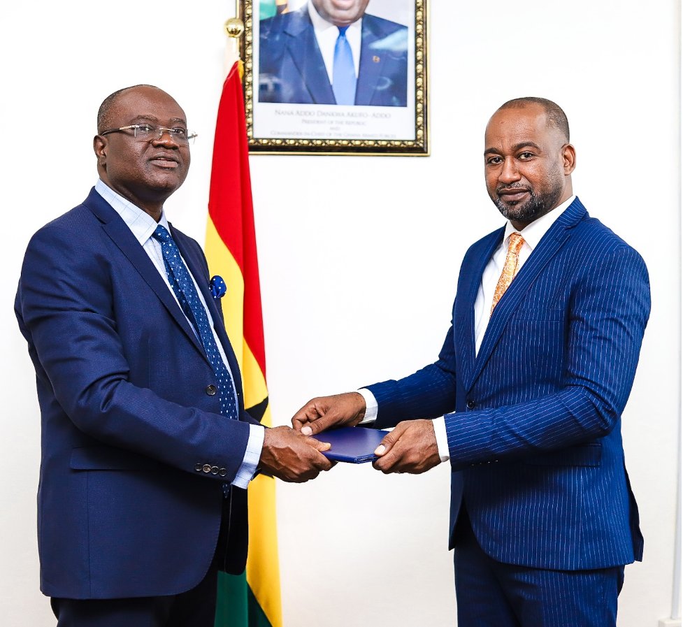 GhanaMFA's tweet photo. The Ambassador-designate of the State of Libya to Ghana, H.E. Mr. Khamees Barkah Abraheem Hassan has presented copies of his Open Letters to the Deputy Minister for Foreign Affairs and Regional Integration, Hon. Kwaku Ampratwum-Sarpong. #GhanaMFA https://t.co/IGAy3N8uVW