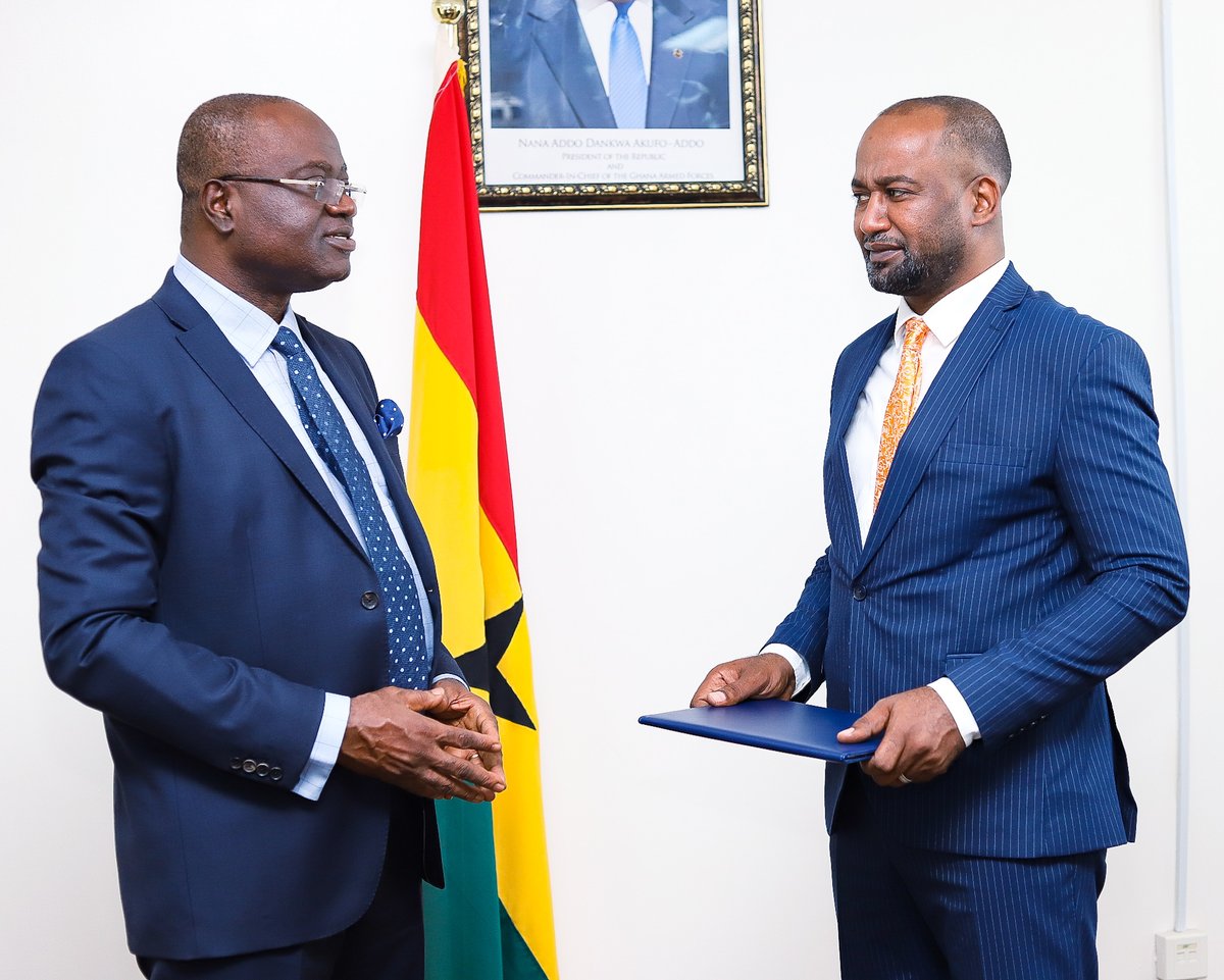GhanaMFA's tweet photo. During the Presentation, the Hon. @Sarpong_KA and the Ambassador-designate expressed the hope that during his tenure, there would be a revival of the Ghana-Libya Permanent Joint Commission for Cooperation (PJCC) which has stalled since the Sessions in Sirte and Tripoli, in 2010. https://t.co/Q76MGQPxkr