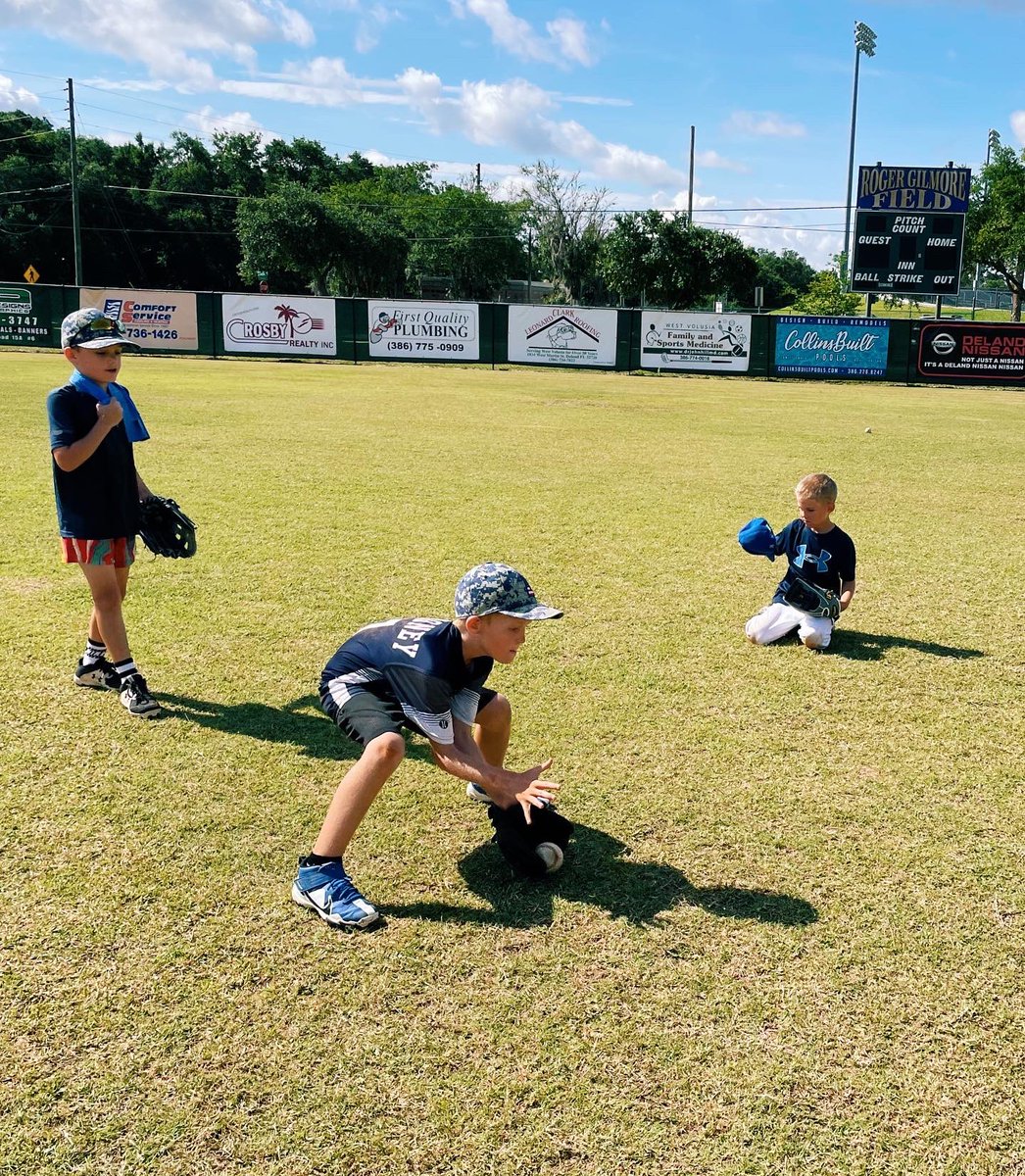 StetsonBaseball's tweet photo. Youth camp is in full 𝙨𝙬𝙞𝙣𝙜! ⚾️ https://t.co/Nltiyzwsdm