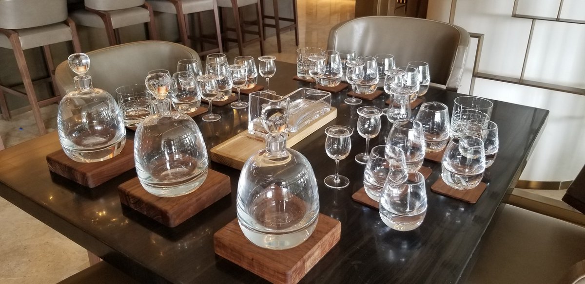 harishbijoor's tweet photo. iTWEET: The table is set! Can you find the brand in it? #SubtleBranding #BrandingItSubtle #Branding https://t.co/nglHeSM4cC