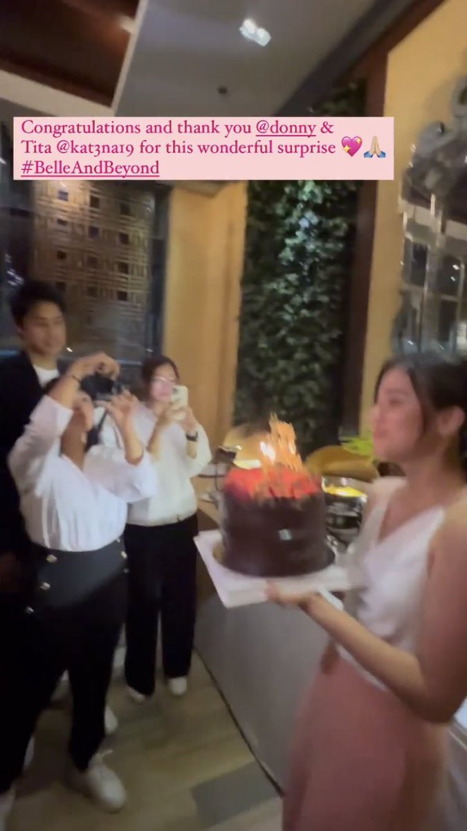 doughnbels's tweet image. ANOTHER ANGLE 😭😭😭😭😭😭

BENTE NA SI BELLE 

#BrightestMoonBELLEDay
#BelleMariano