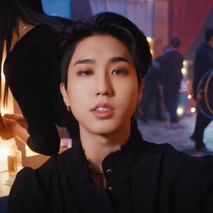 shaymara26's tweet photo. SEM PALAVRAS PRA ESSE HAN JISUNG AQUI, MEU DEUS
Eles estão perfeitos 

CIRCUS BY STRAY KIDS
#CIRCUSOutNow
#SKZ_CIRCUS
#スキズCIRCUSが発売
#StrayKids @Stray_Kids https://t.co/lluikc8JgZ