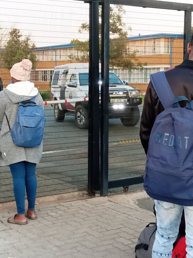 Snqobile_Mark's tweet photo. #VUT #vutmustfall https://t.co/WQScvO9ZKA