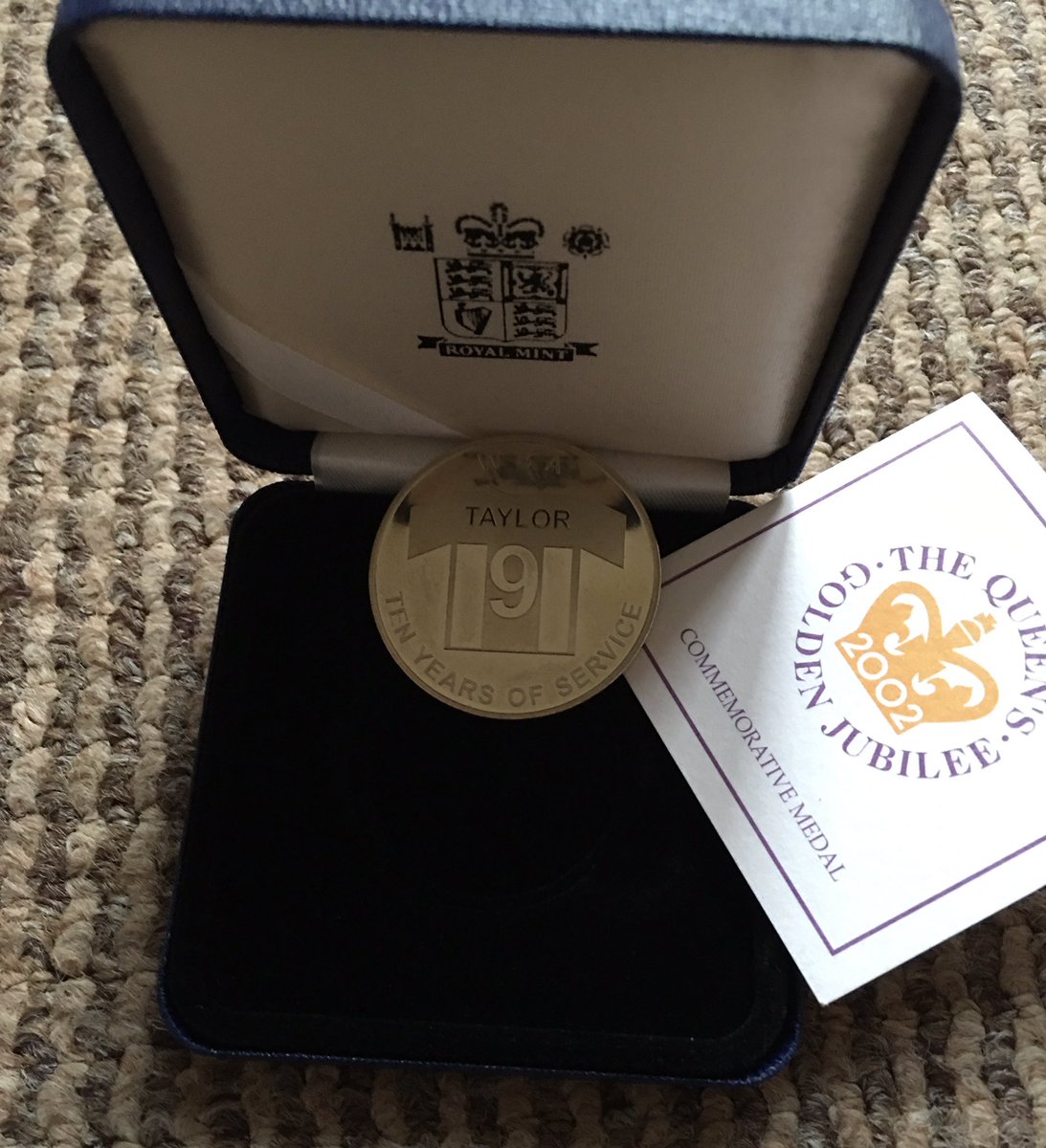 simonwilkes13's tweet photo. Thank you so much to Phil Evans , a “Dingle 🤣, who got “Super Bobby Taylor” to sign his profile photo from the 1992 programme ❤️.
Super Bob then popped home &amp; came back to Phils office with this wonderful testimonial coin that was made for him. ❤️. Also a signed photo ❤️. https://t.co/puaGAA5BcU