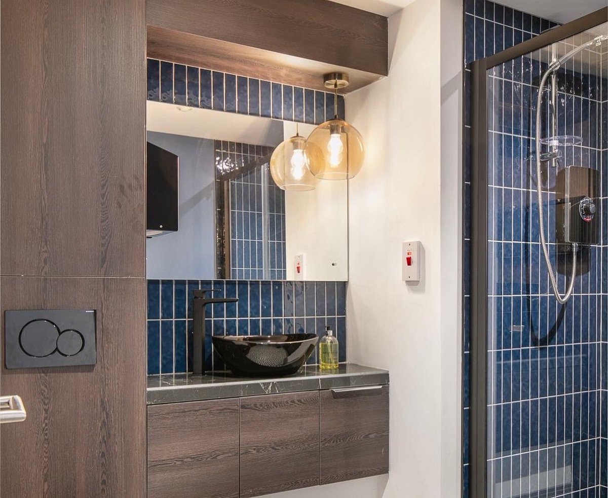 _Northspring's tweet photo. Beat the traffic this #bikeweek2022 and take the cycle route home! 🚴

Commuting to and from the office is made easy at Spring Gardens with secure #cyclestorage, #showers and #changingfacilities.

Download a brochure today 📲 https://t.co/ZhU49SRiY2 https://t.co/fsHnHWJ5QV