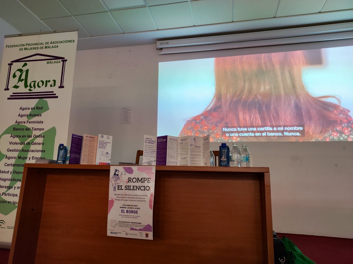 AgoraFederacion's tweet photo. ¡Esta mañana hemos finalizado nuestro proyect  'ROMPE EL SILENCIO!' sobre violencia machista en el mundo rural en El Borge! Os dejamos algunas fotos de la jornada 👇🏻 https://t.co/4VX3UYW5sf