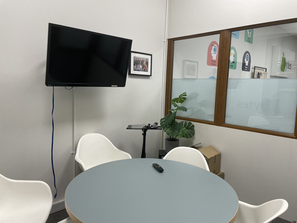 TO LET 

Prime first floor office Suite - Filor Building, Twin Spires Complex. 

propertypal.com/filor-building…