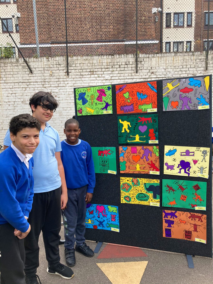 ShacklewellE8's tweet photo. We had the best time at our #KindnessShowcase today ⭐️

It was wonderful to show our families our incredible art work and raise money for charity. #NWFed https://t.co/2gNqbgLLMm