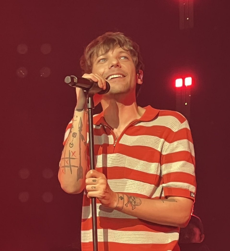 louistaslyrics tweet picture