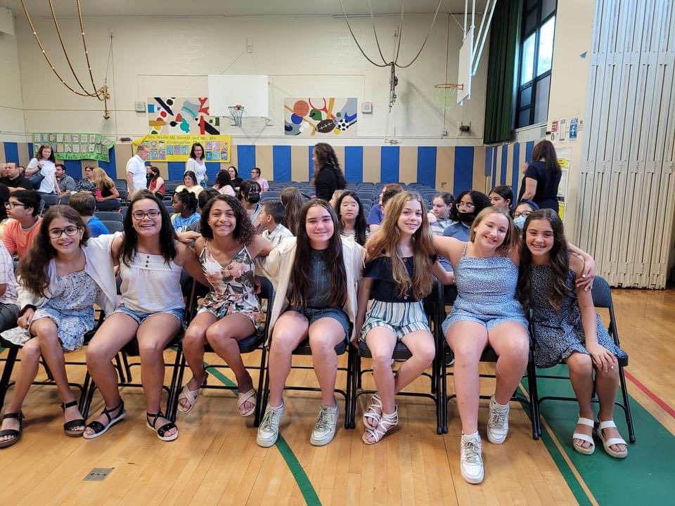 Celebrating our 6th graders and all their achievements at Willow Rd 2022 Award Ceremony. Congratulations to all our 6th grade award recipients 🎉🎓💚💛 <a href="/WillowRoadVS13/">Willow Road School</a> <a href="/VS13UFSD/">ValleyStream13UFSD</a> <a href="/MrsHiggins_6th/">Karen Higgins</a>