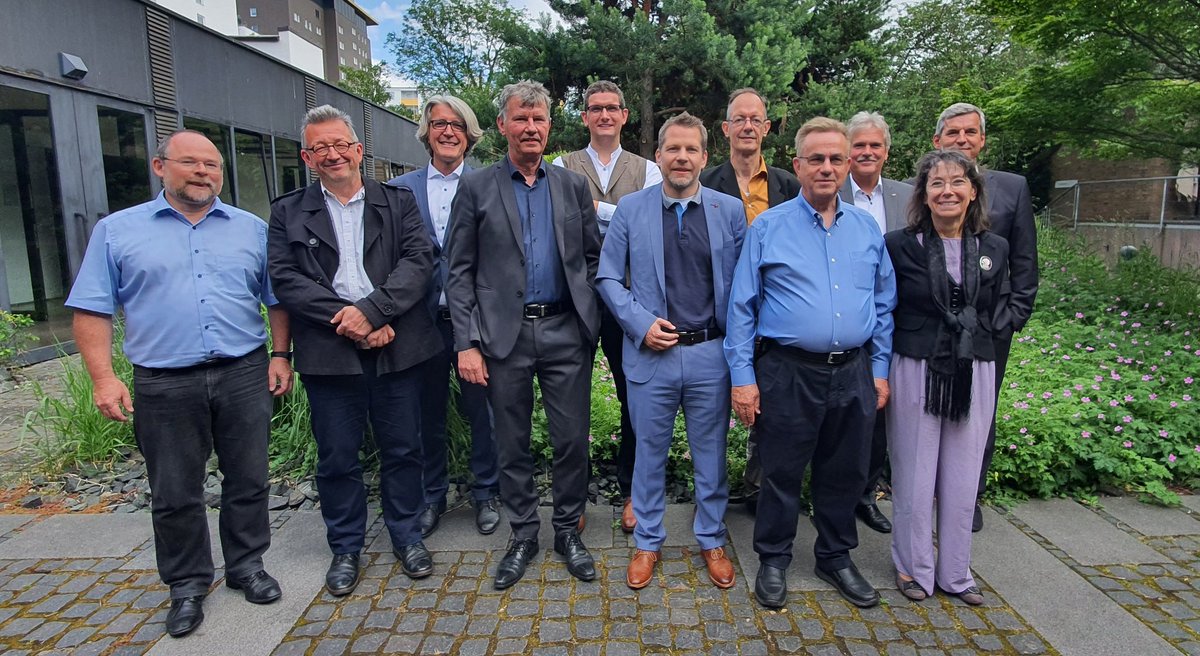 Weiter mit Wasserstoff tweet media