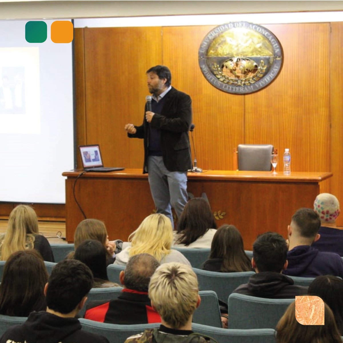 Eduardo Stradella nuestro director de #NewPanel estuvo presentes el pasado 27 de mayo en el evento “Marketing y Sustentabilidad” de la @universidaddelaconcagua

🌱Estamos orgullosos de poder aportar en el cuidado de nuestro medio ambiente.

#newpanel #MedioAmbiente  #Mendoza