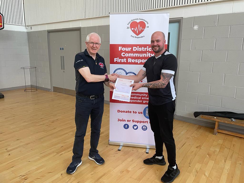 Four Districts Community First Responders 📞🙌⚡🚑❤ tweet media