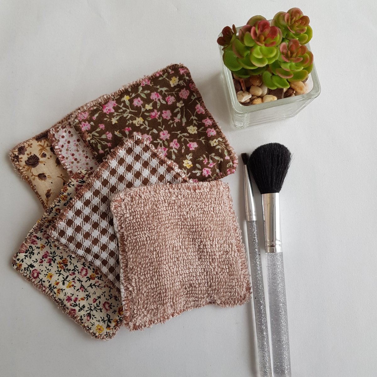 AnitaRoseDesign's tweet photo. Scrubbies, make up wipes whatever you call them they are reusable so planet friendly and green despite being erm well browns!
#rtsy #ecofriendly #green #mhhsbd
https://t.co/pPVIZ3pqGL https://t.co/CpfkuQ535m